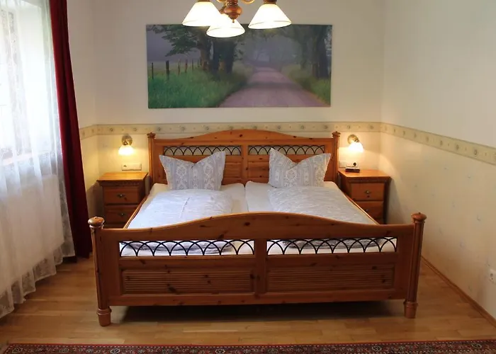 Kreuzerhof Garni Hotel