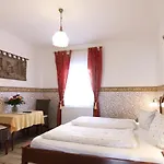 Kreuzerhof Garni Hotel Rothenburg ob der Tauber