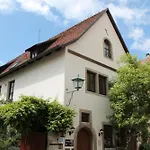 Kreuzerhof Garni