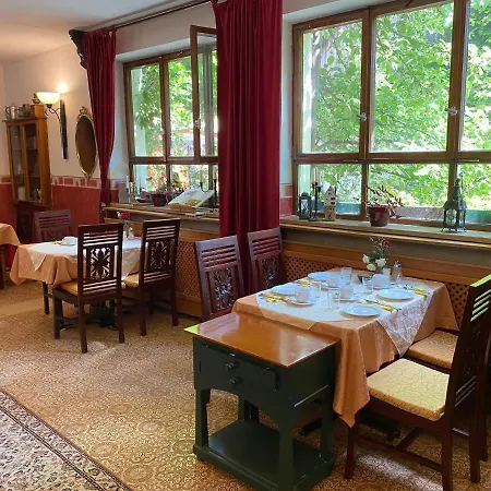 Kreuzerhof Garni 2*