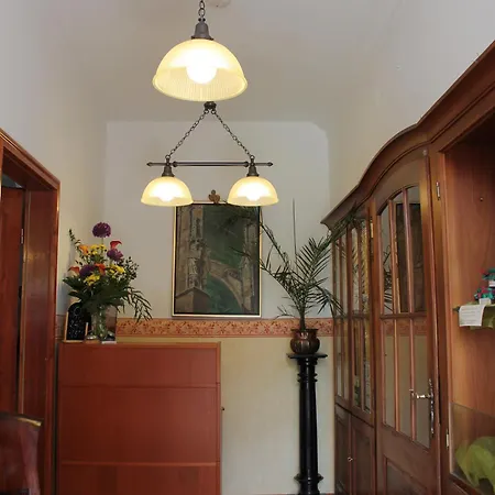 Otel Kreuzerhof Garni Rothenburg ob der Tauber