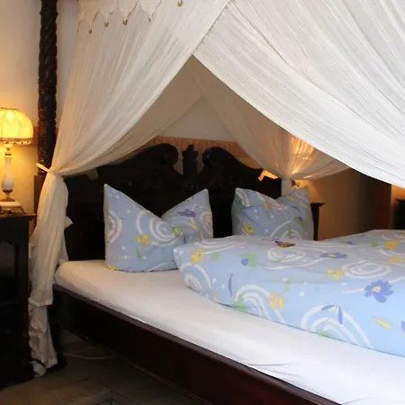 Kreuzerhof Garni Otel 2*
