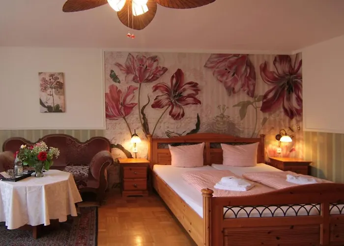 Kreuzerhof Garni Otel